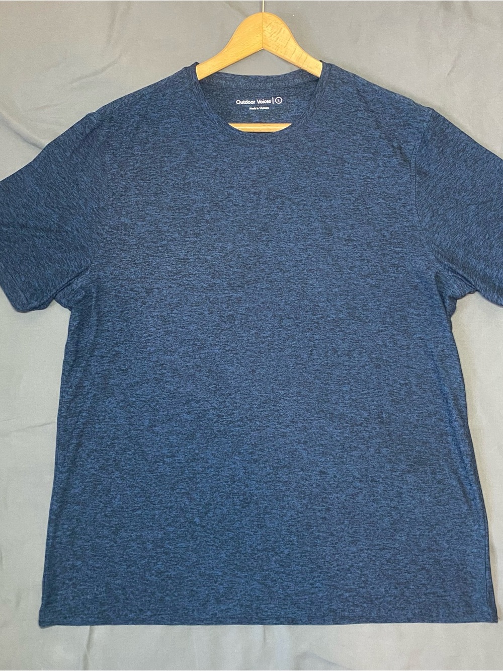 Outdoor Voices T-Shirt Men’s L Blue Heather Active Athletic Crew Performance